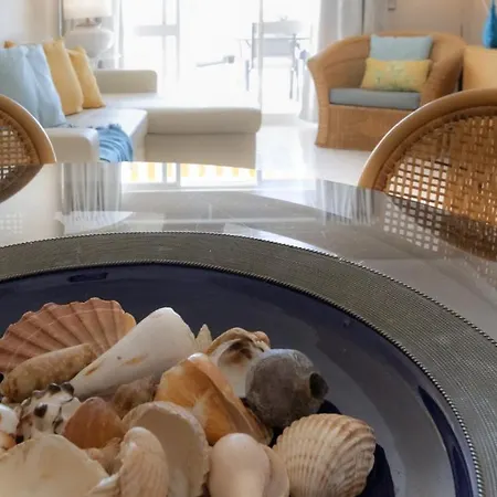Apartamento Palmeira B00d - 600m From The Beach - Free Wifi - By Bedzy アパート *