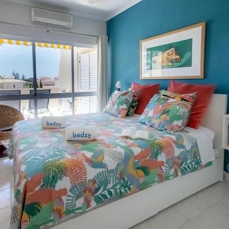 Apartamento Palmeira B00d - 600m From The Beach - Free Wifi - By Bedzy アパート ギーア